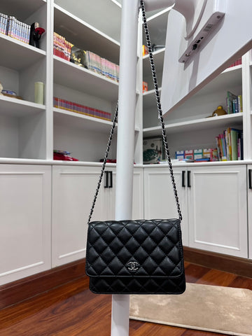 กระเป๋ามือสอง เจ้าของขายเองสภาพดี กระเป๋าWOC Chanel เกรดโรงงาน