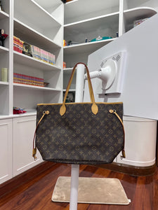 กระเป๋ามือสอง เจ้าของขายเองสภาพดี กระเป๋า Never Full Louis Vuitton เกรดโรงงาน